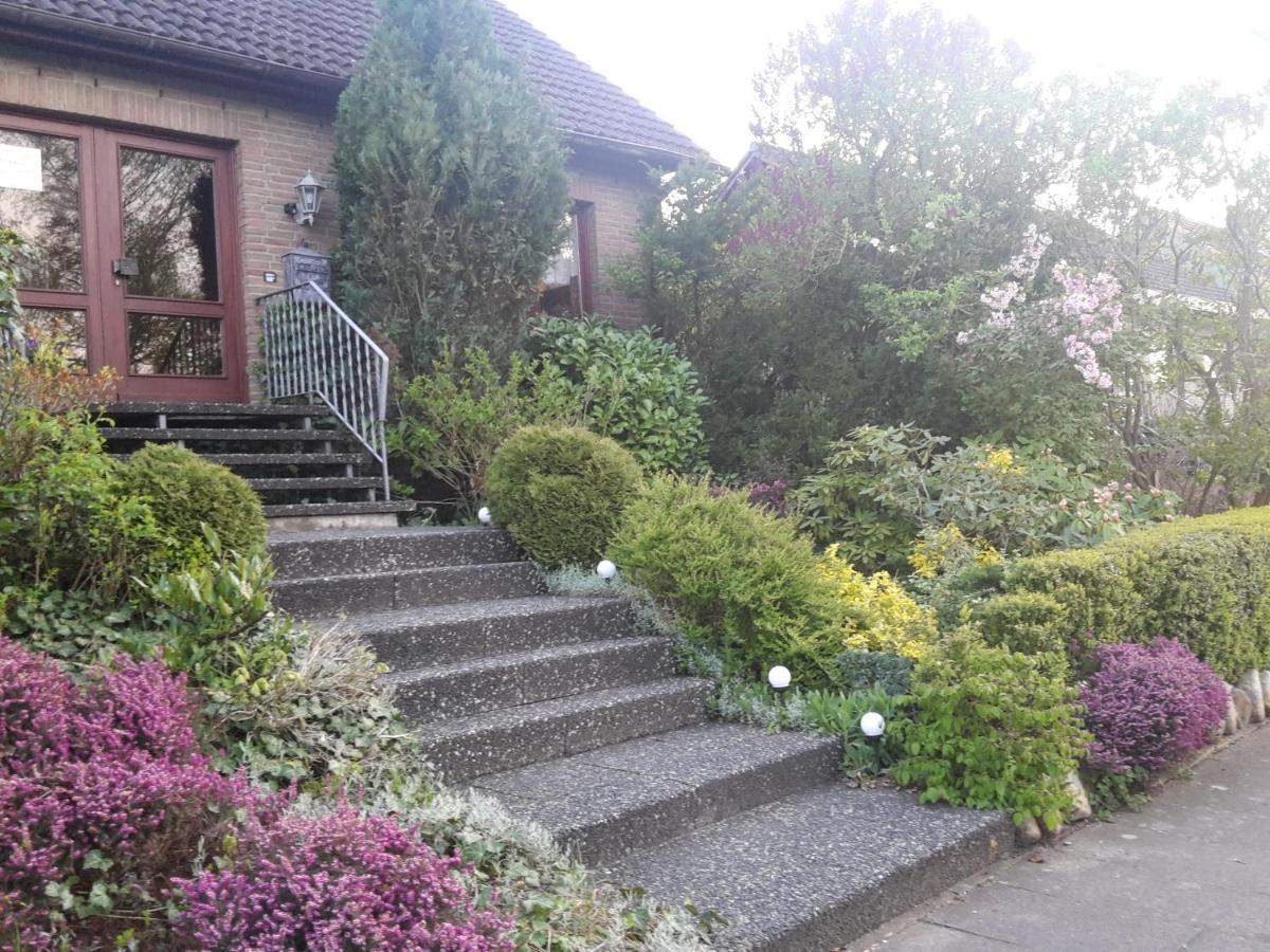 Ferienzimmer Segeberg Apartment บัดเซเกอแบร์ก ภายนอก รูปภาพ