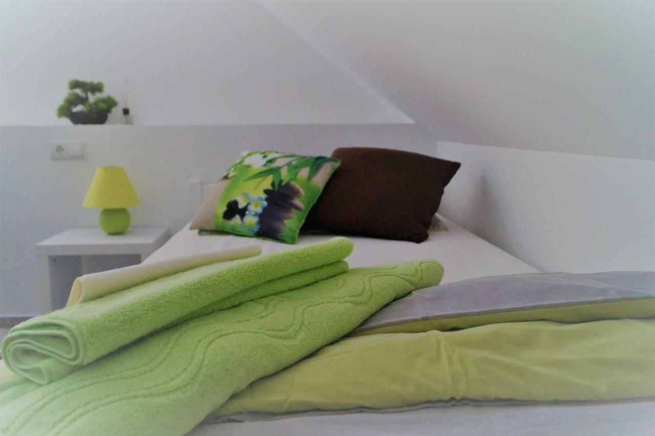Ferienzimmer Segeberg Apartment บัดเซเกอแบร์ก ภายนอก รูปภาพ
